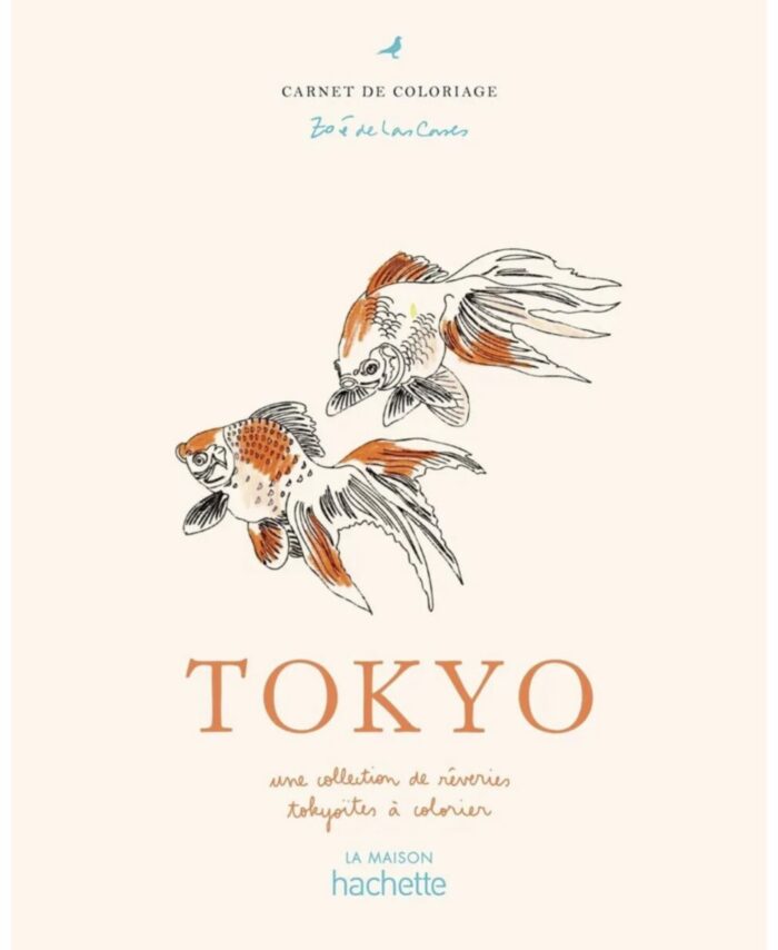 Couverture du carnet de coloriage Tokyo de Zoé de las Cases – illustration aquarellée de deux poissons rouges voilés en orange et brun, édité par La Maison Hachette