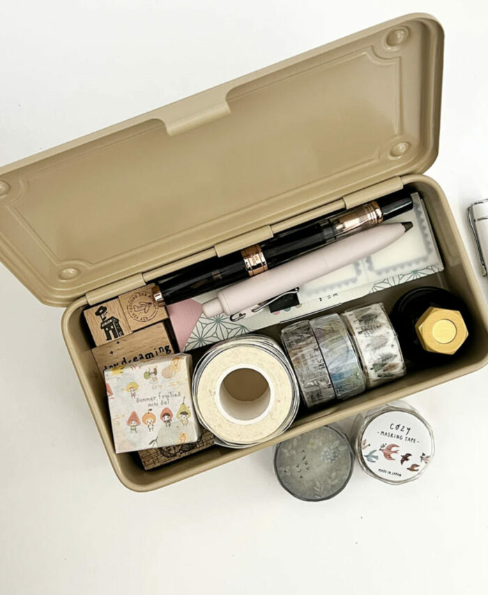 Boîte Toyo Steel T190, beige