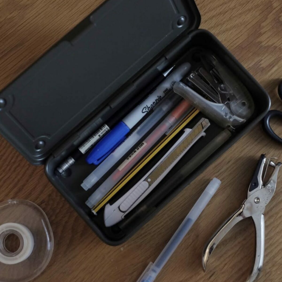 Boîte Toyo Steel T190, kaki