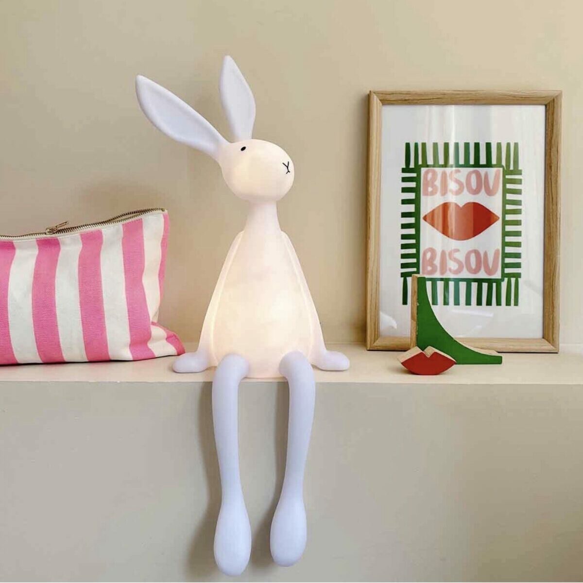 Lampe veilleuse lapin Joseph, par Rose in ApriL